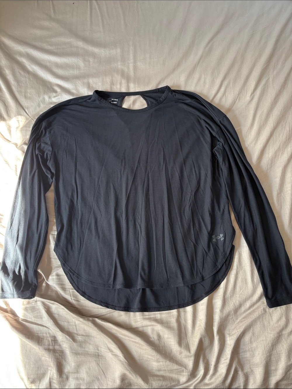 Under Armour Black Long-Sleeve Active Scoop-Hem Top
